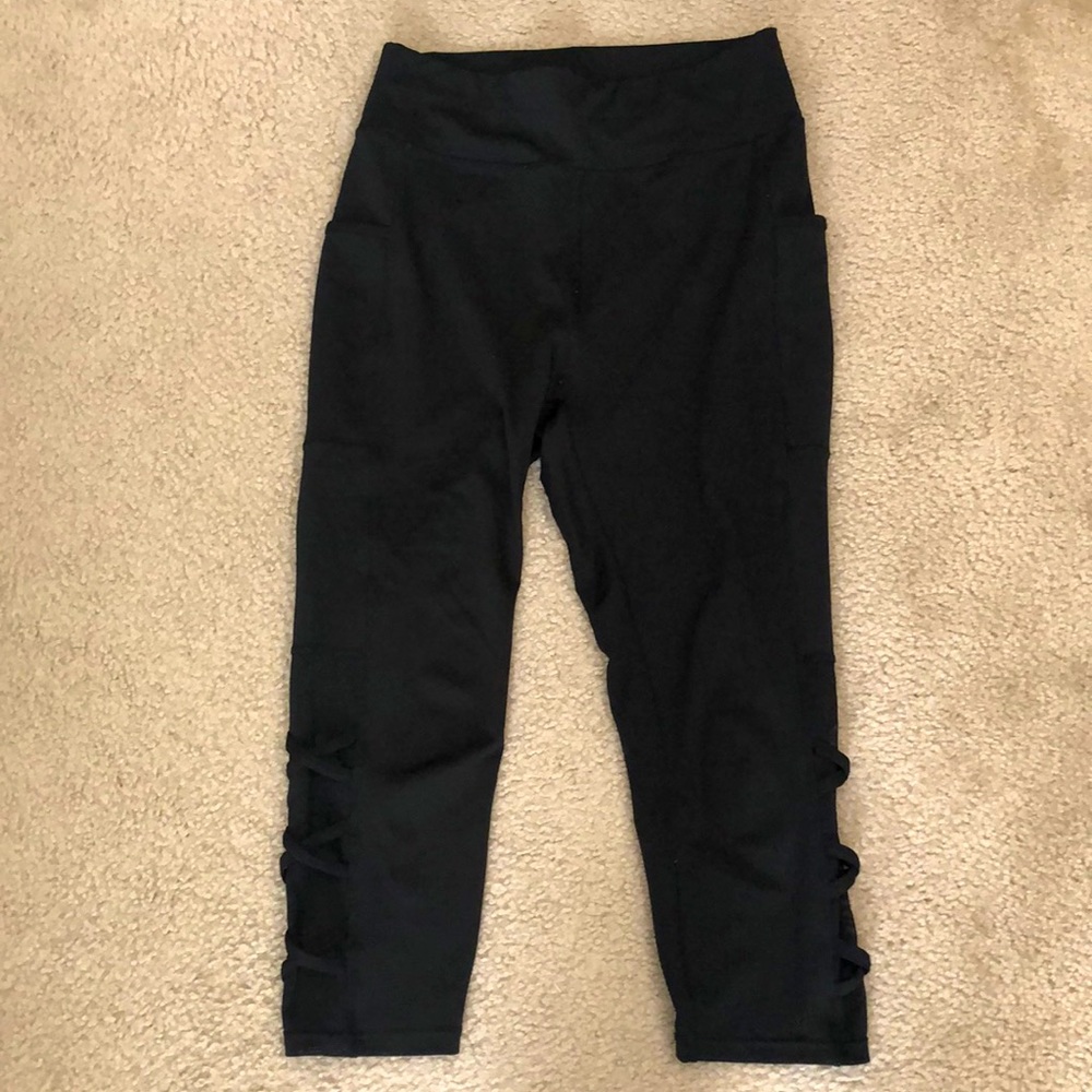 Pop Fit Lily Black Crops